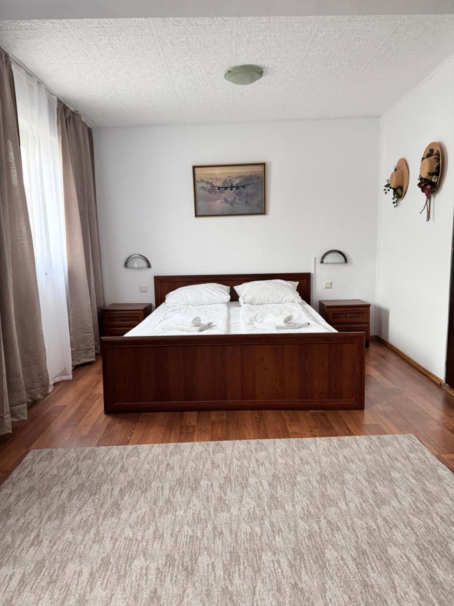 Hotel Complex Select à Mediaş Extérieur photo