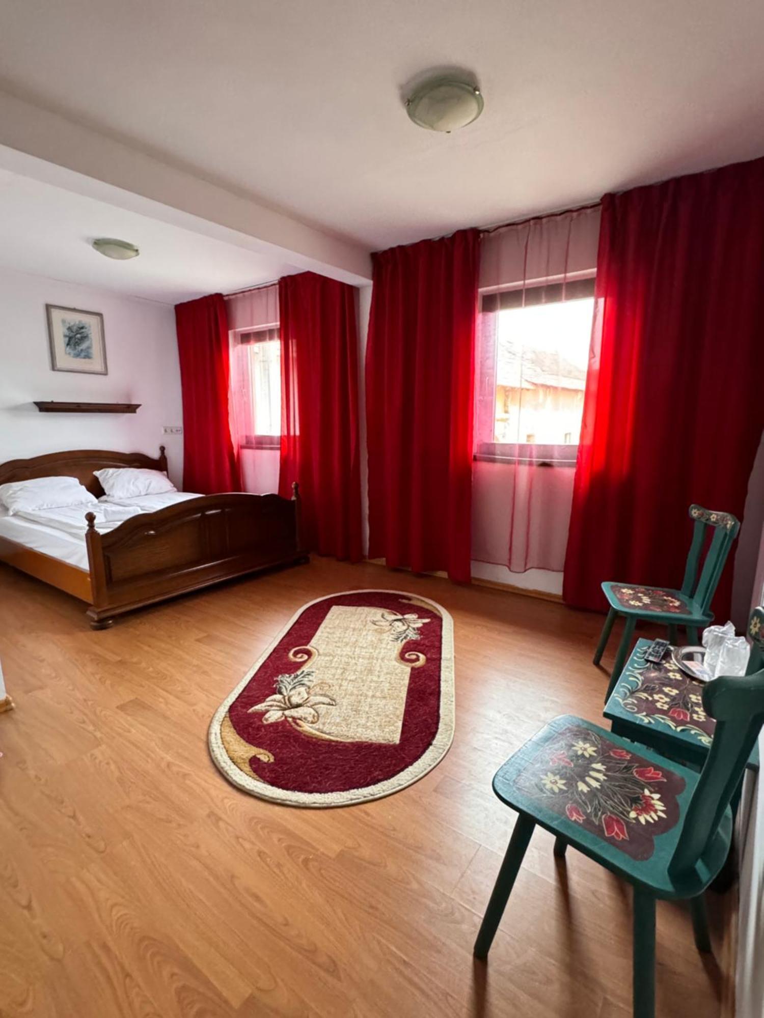 Hotel Complex Select à Mediaş Extérieur photo