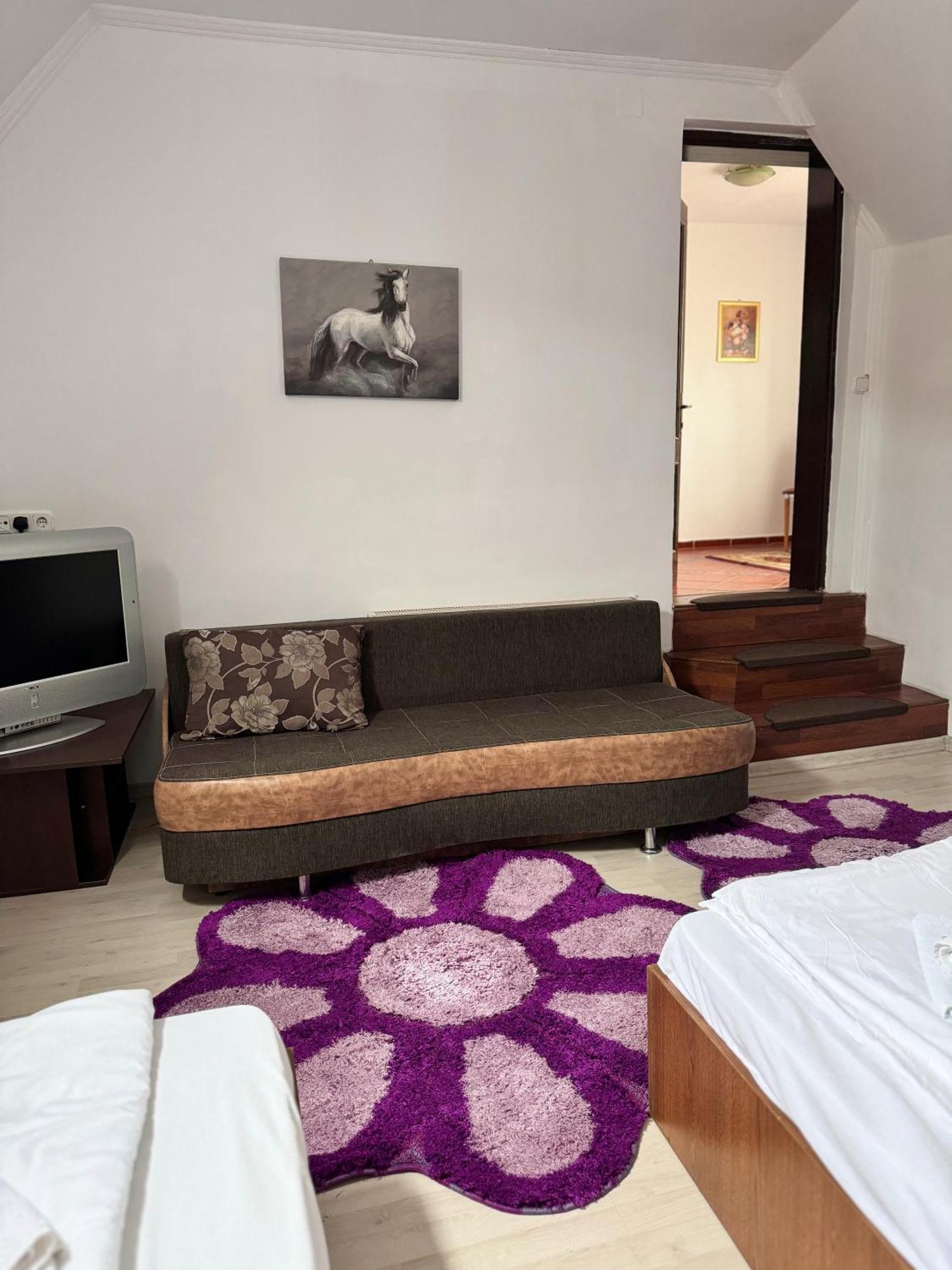 Hotel Complex Select à Mediaş Extérieur photo